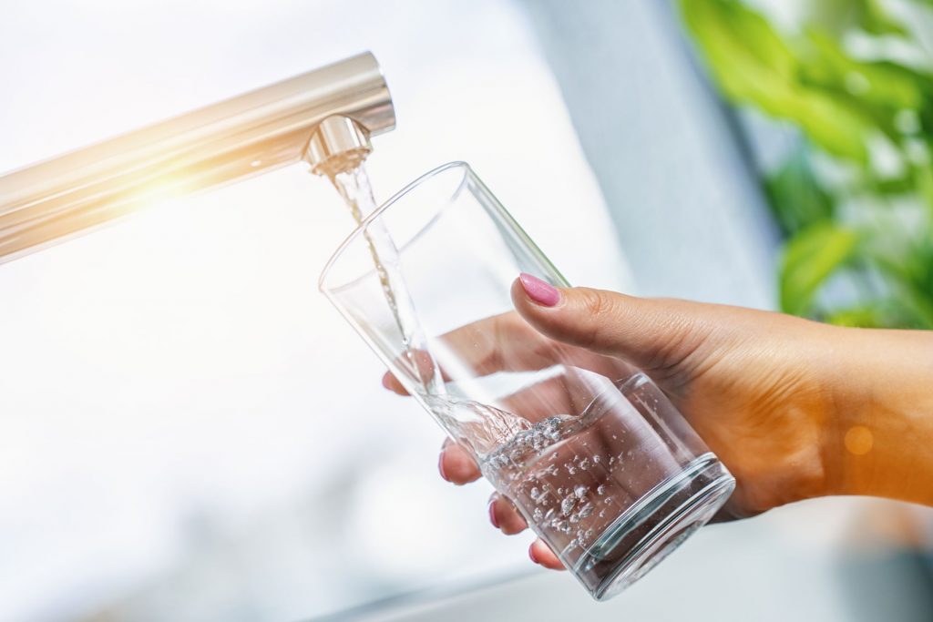 6 Benefits of a Reverse Osmosis System - Express Water